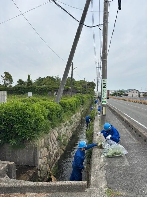 所内一斉清掃（貯水池溝掃除）04
